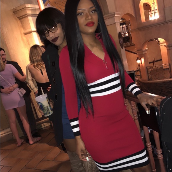 Red stunner - Picture 2 of 3